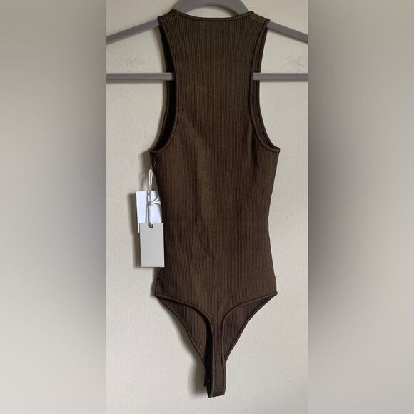 NEW Good American Angled Rib High Neck Thong Bodysuit in FOG001 - Size 1 (Small) - Picture 4 of 7